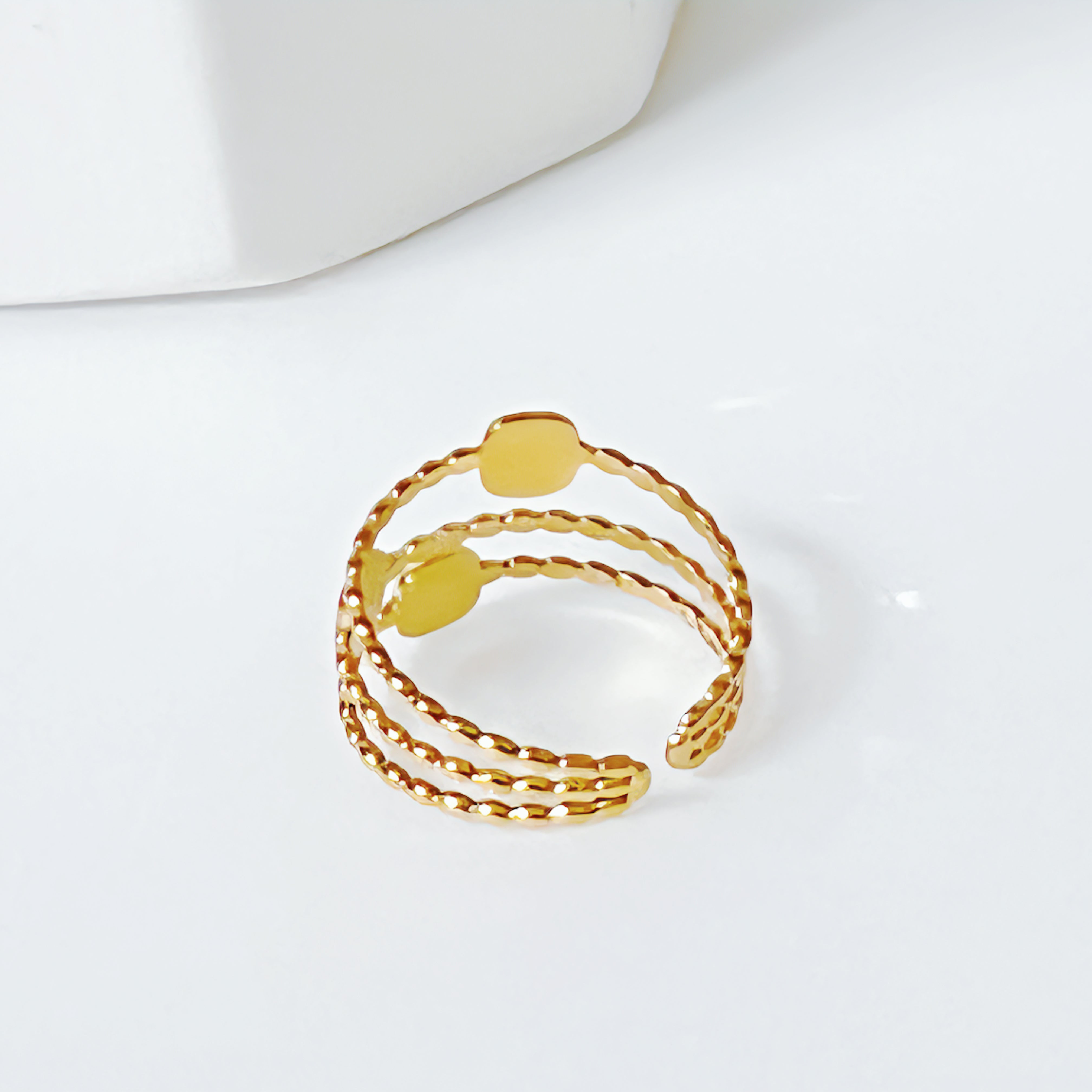 Vintage European Style Gold Multi-color Fashion Ring